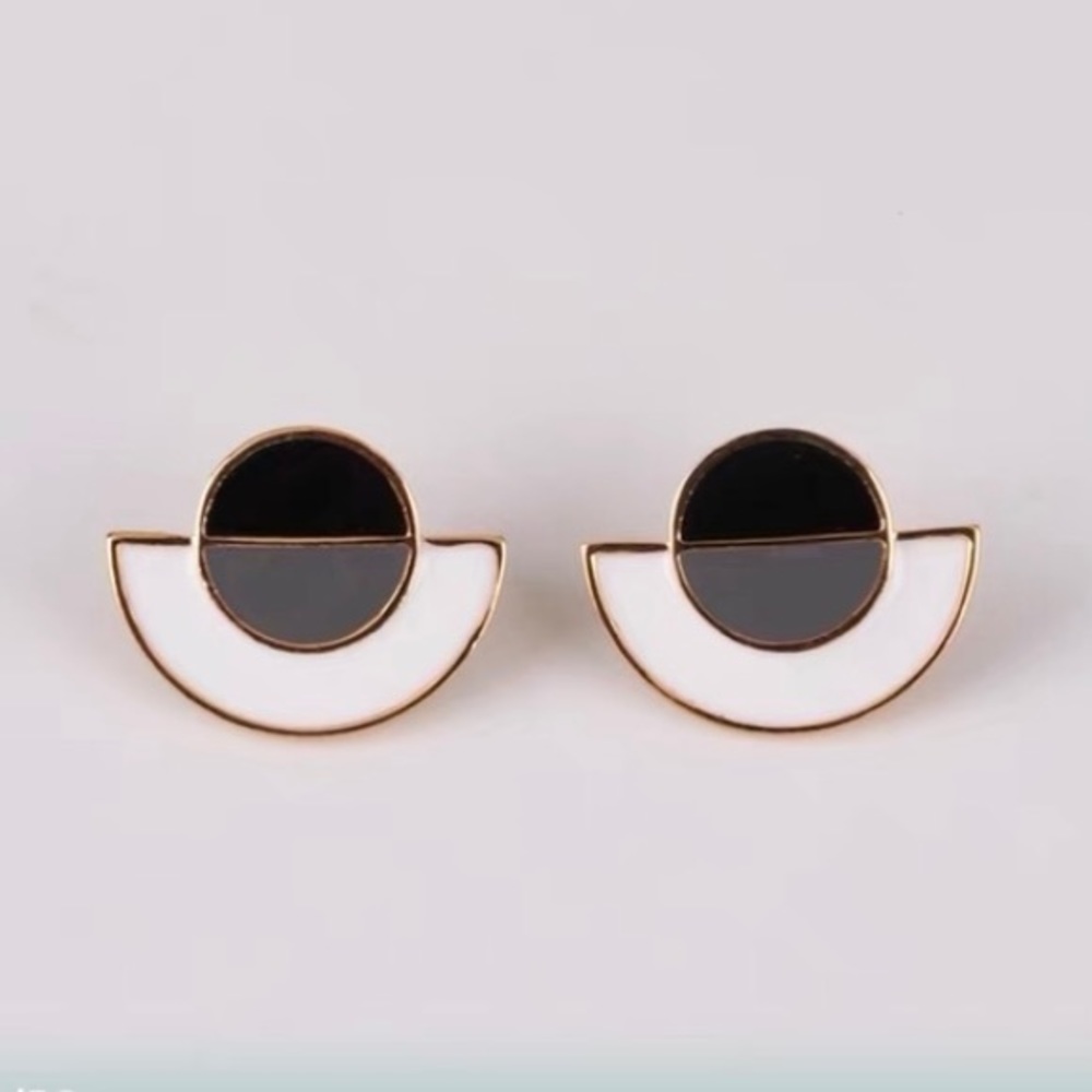 B&w vintage earrings